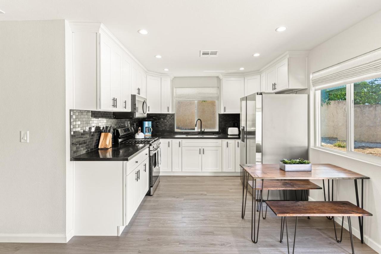 Estepa Unit #3 By Pmi Thousand Oaks Exterior foto